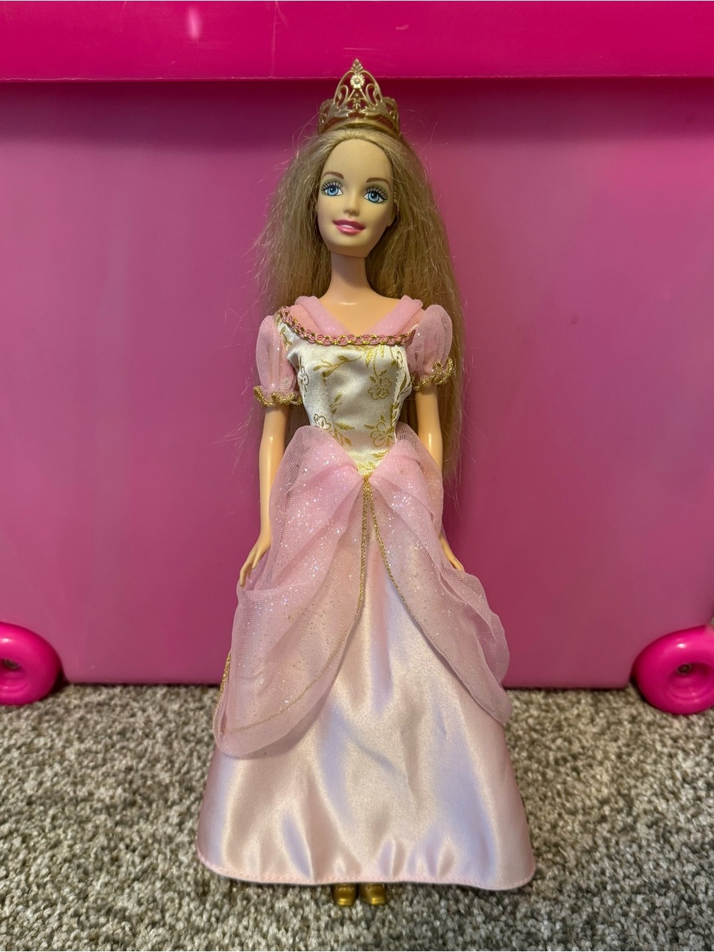 Vintage 1999 Mattel Princess Barbie Doll #23474 Pink Gown Tiara